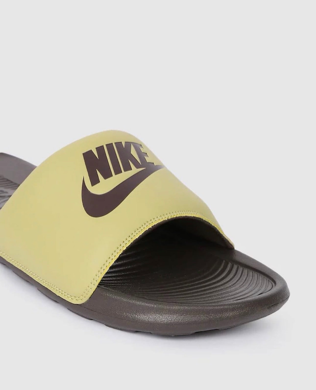 Nike Victori One Slide