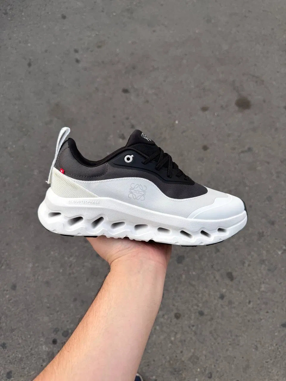 On Running Cloudtilt 2.0 x LOEWE