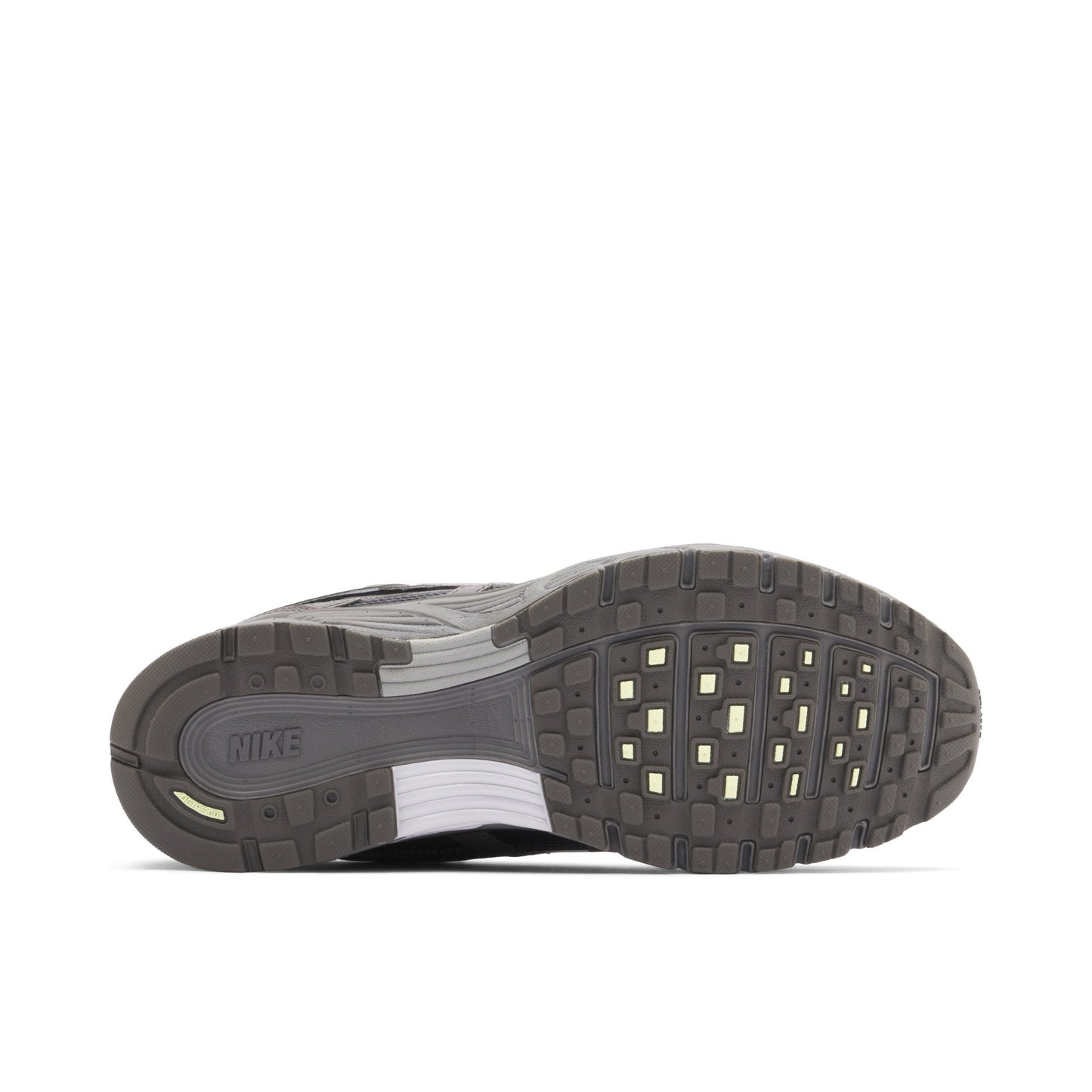 Nike P-6000
