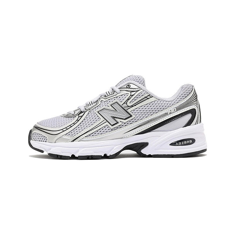 New Balance 740