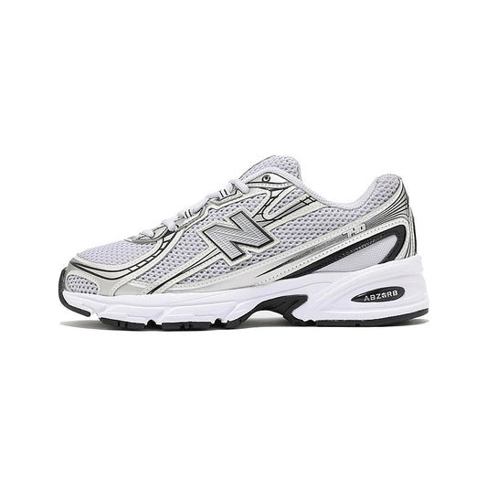 New Balance 740