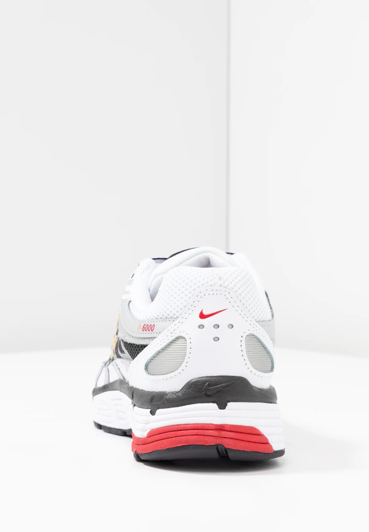 Nike P-6000