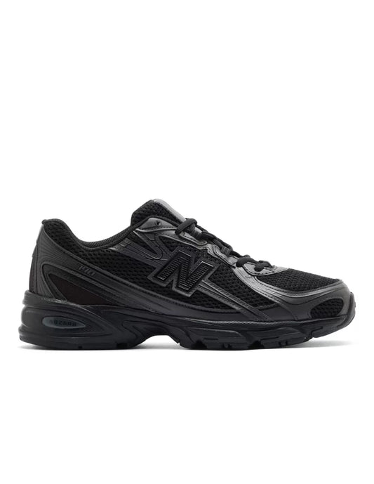 New Balance 740