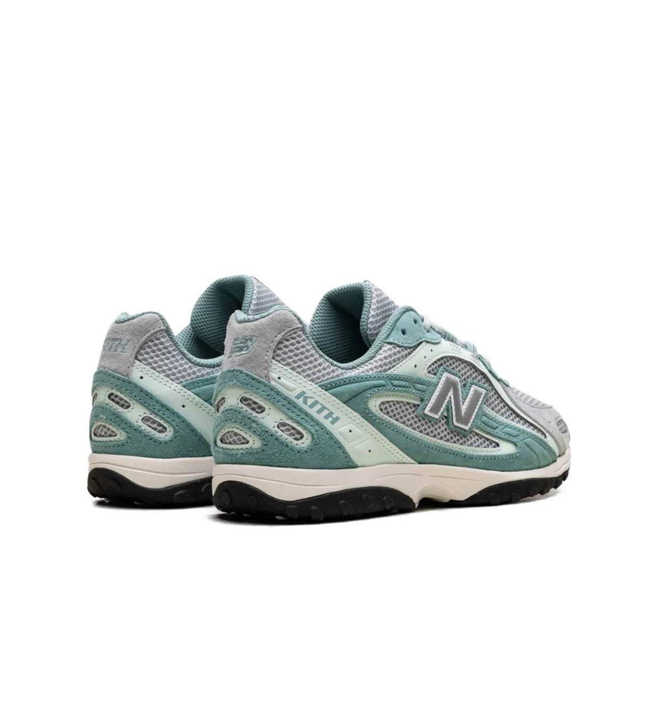 New Balance 204L