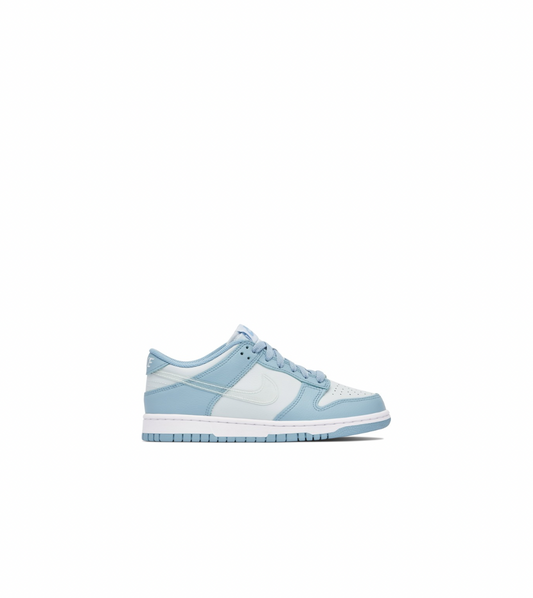 Nike Dunk Low " Aura Clear "