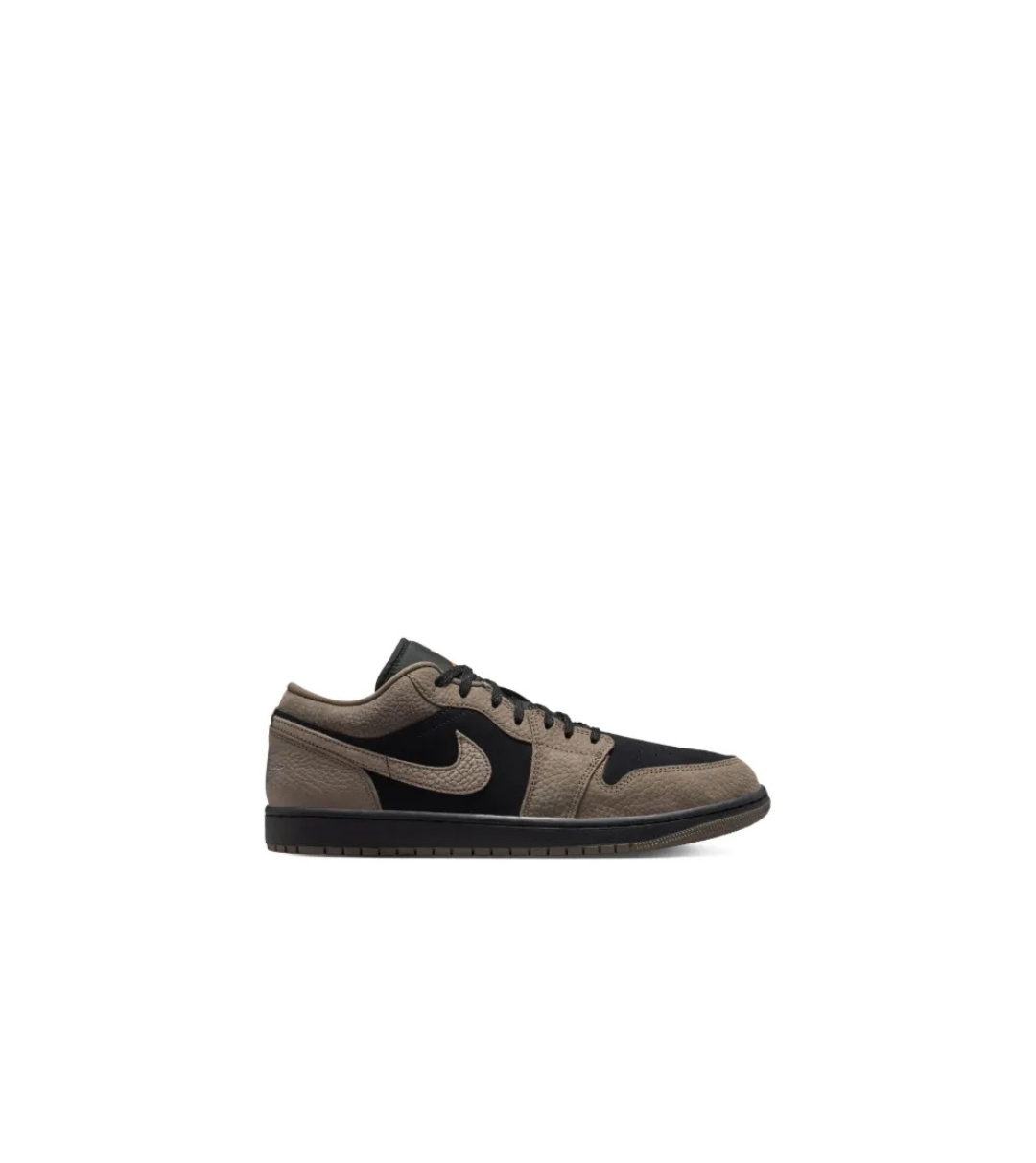 Jordan 1 Low SE