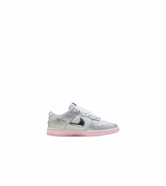 Nike Dunk Low LX