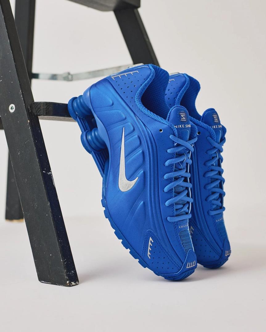 Nike Shox R4