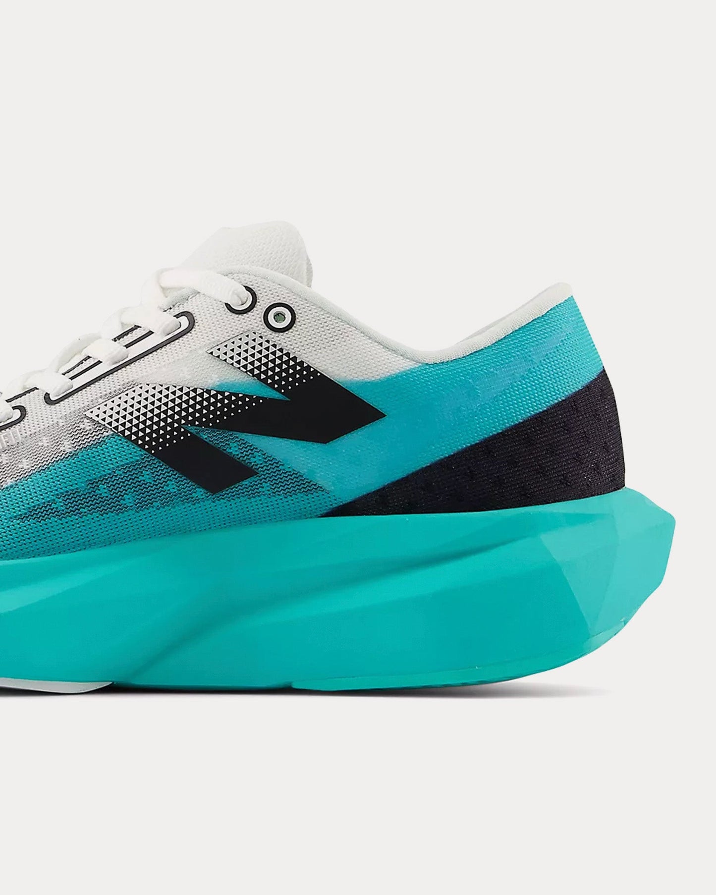 New Balance FuelCell Rebel V4