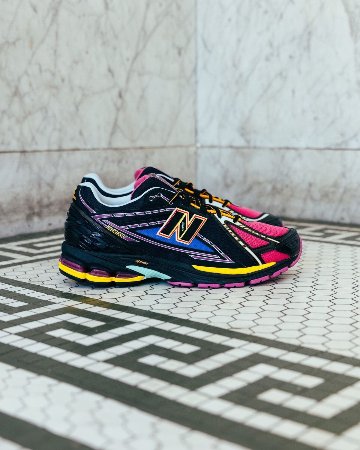New Balance 1906R Neon Nights