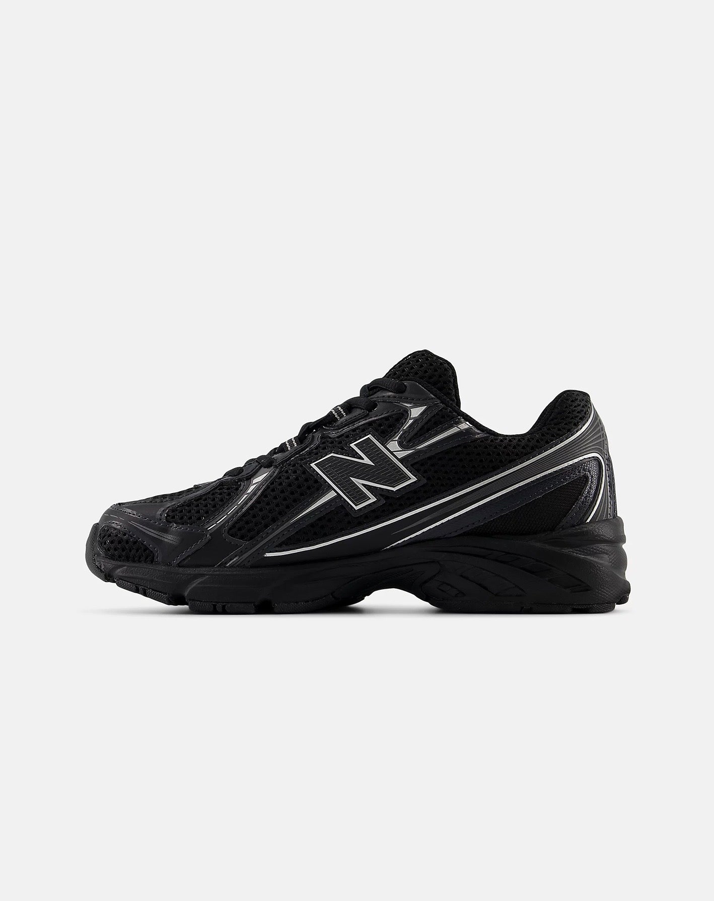 New Balance 740
