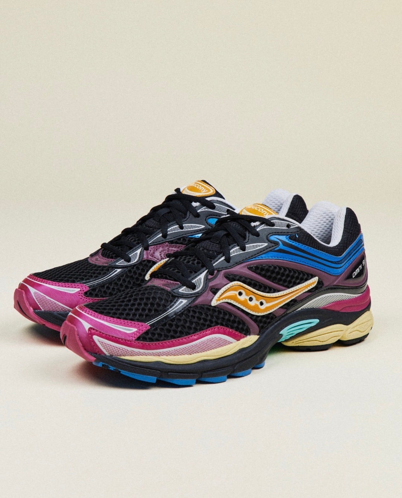 Saucony ProGrid Omni 9