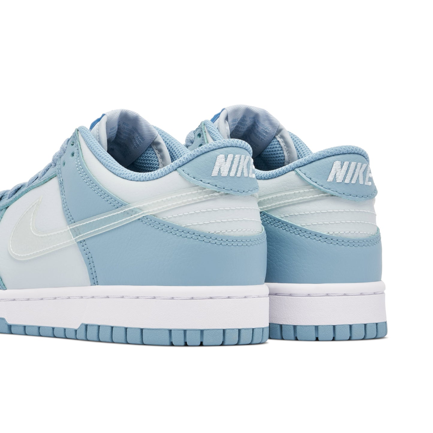 Nike Dunk Low " Aura Clear "