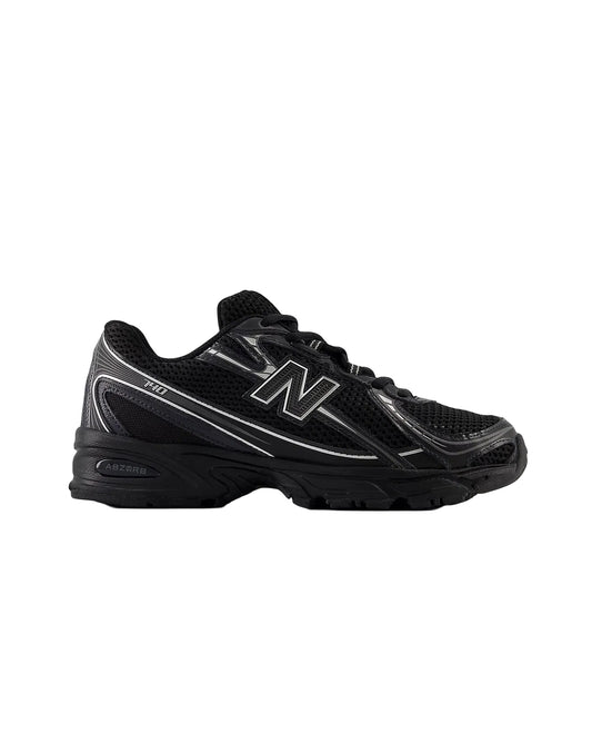 New Balance 740