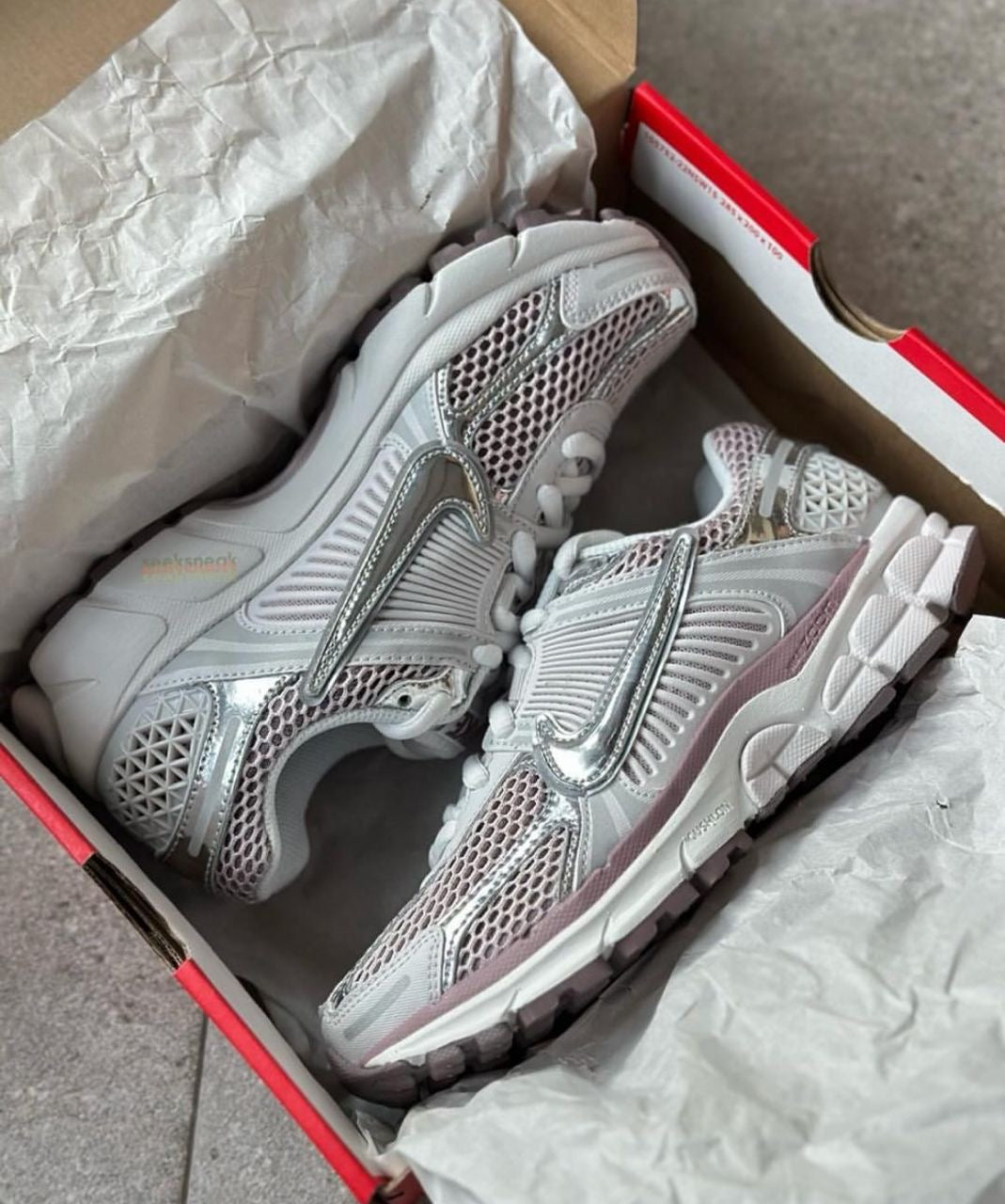 Nike Vomero 5