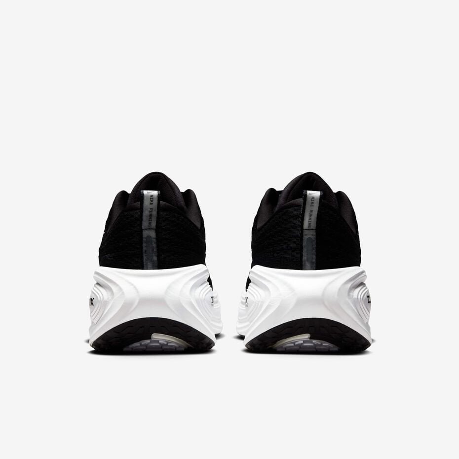 Nike Vomero 18