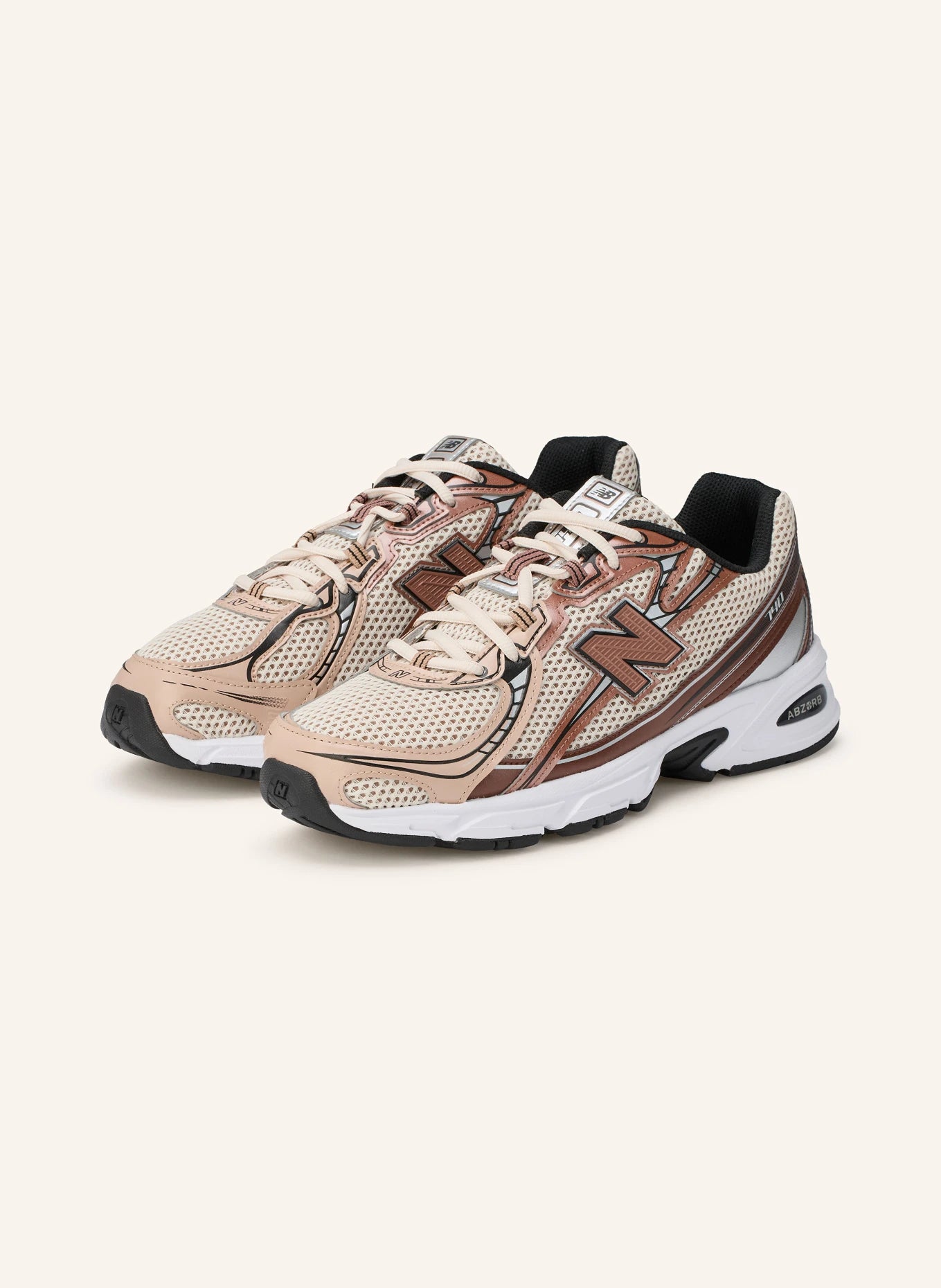 New Balance 740