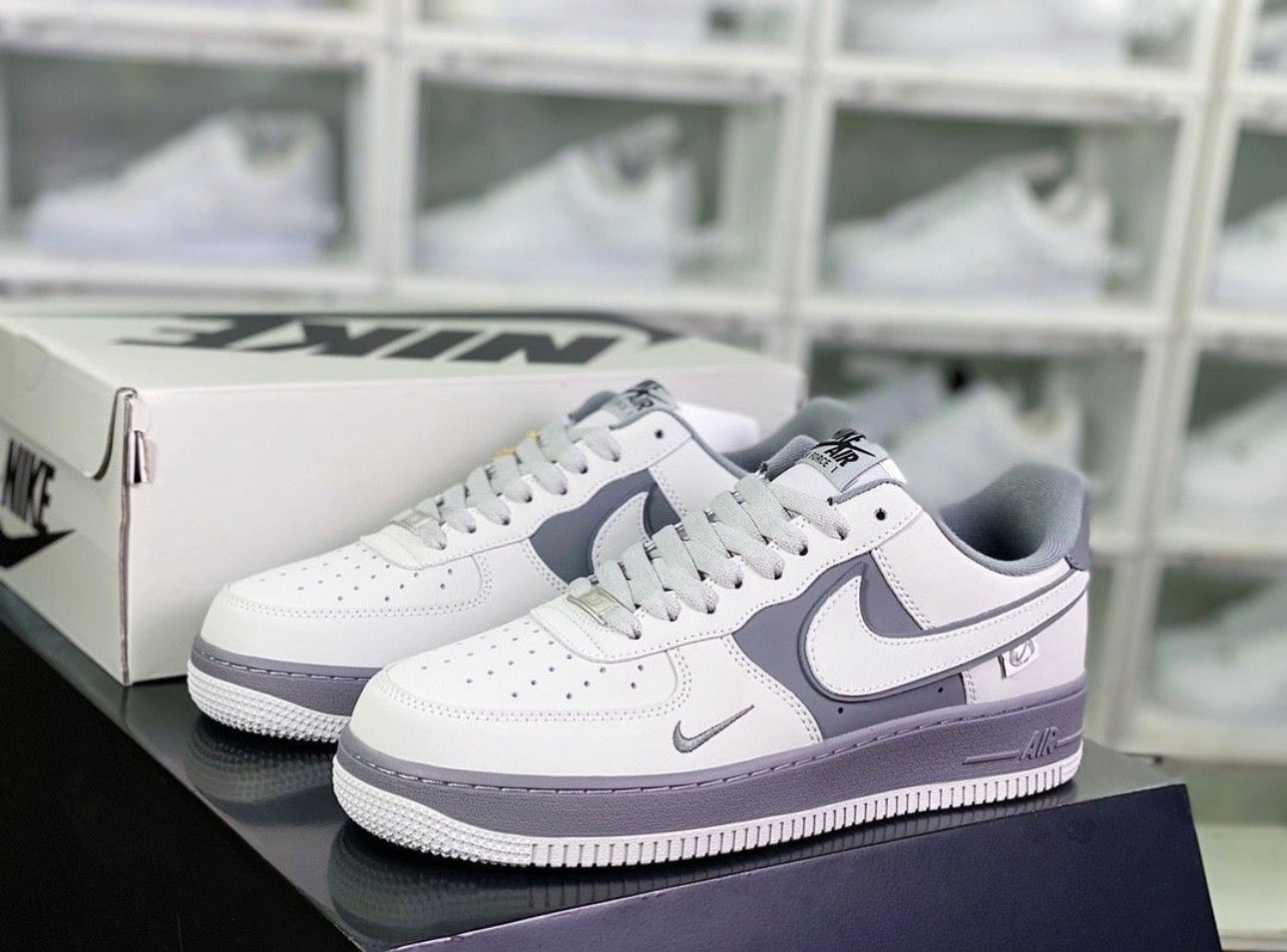 Nike Air Force 1