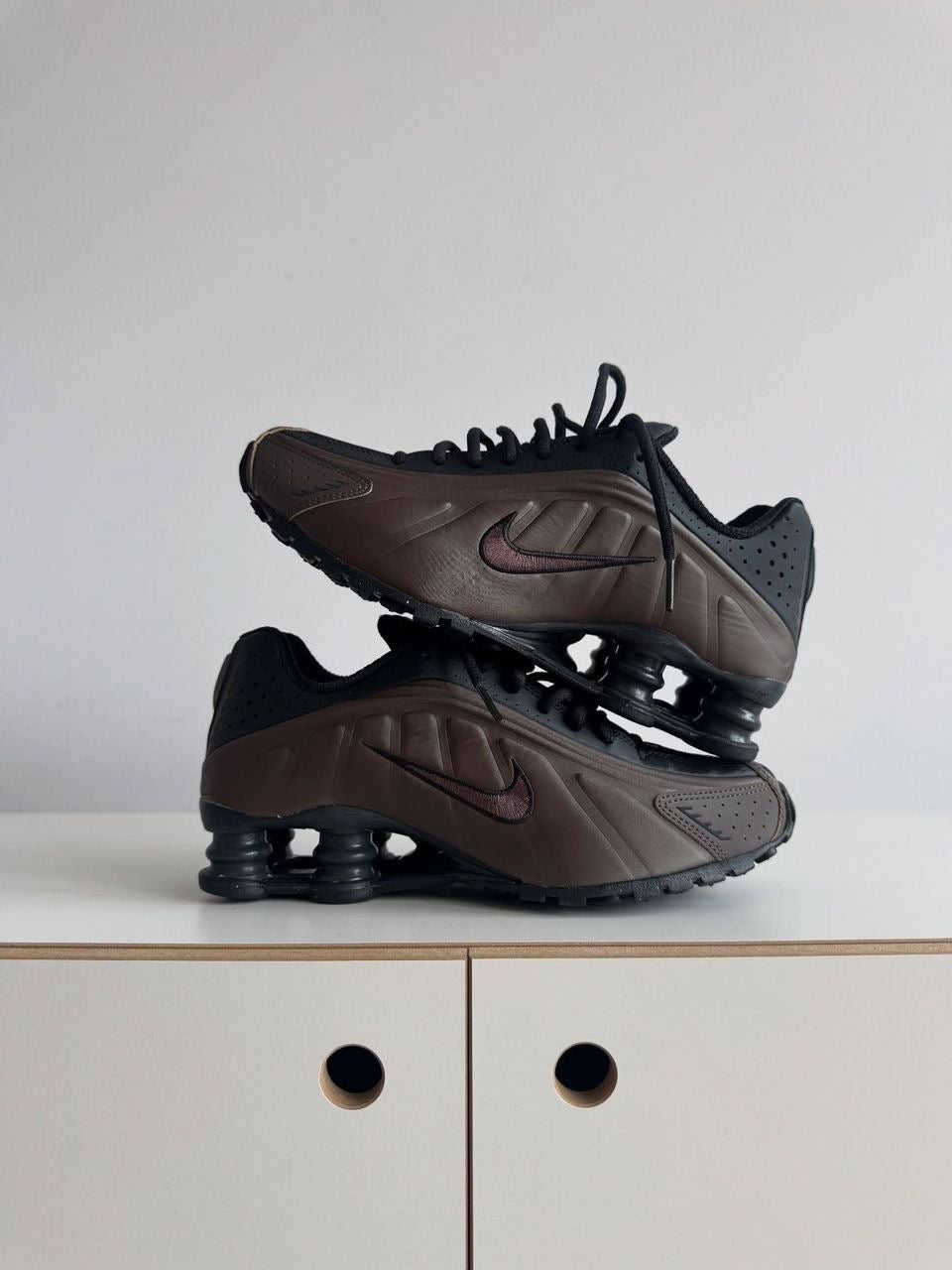 Nike Shox R4