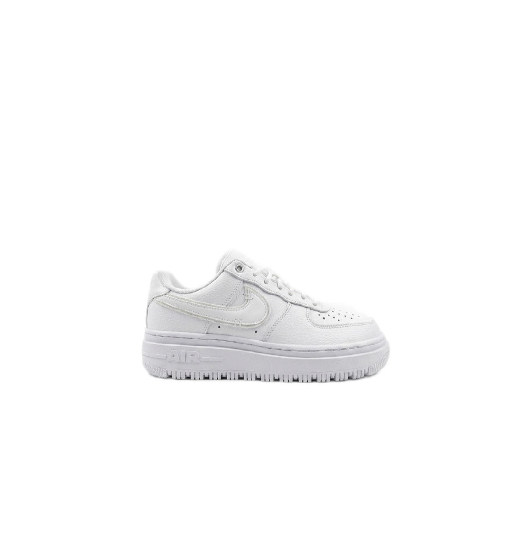 Nike Air Force 1 Luxe