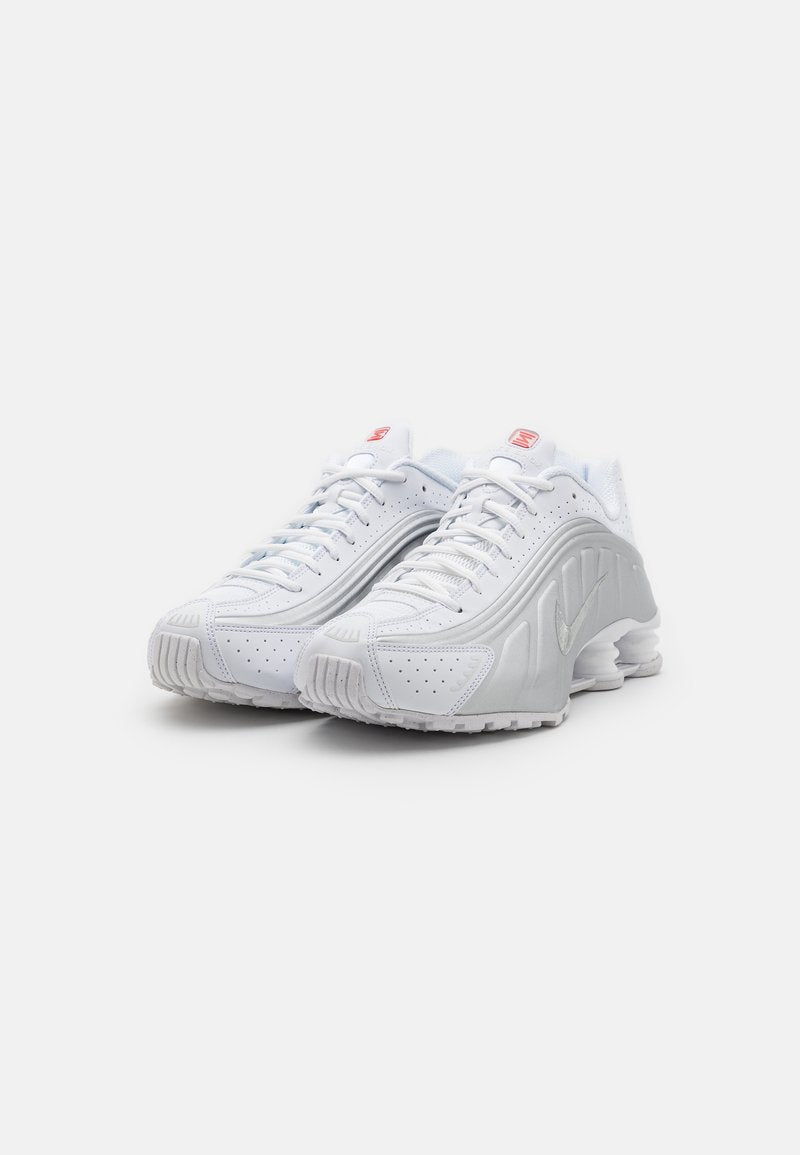 Nike Shox R4