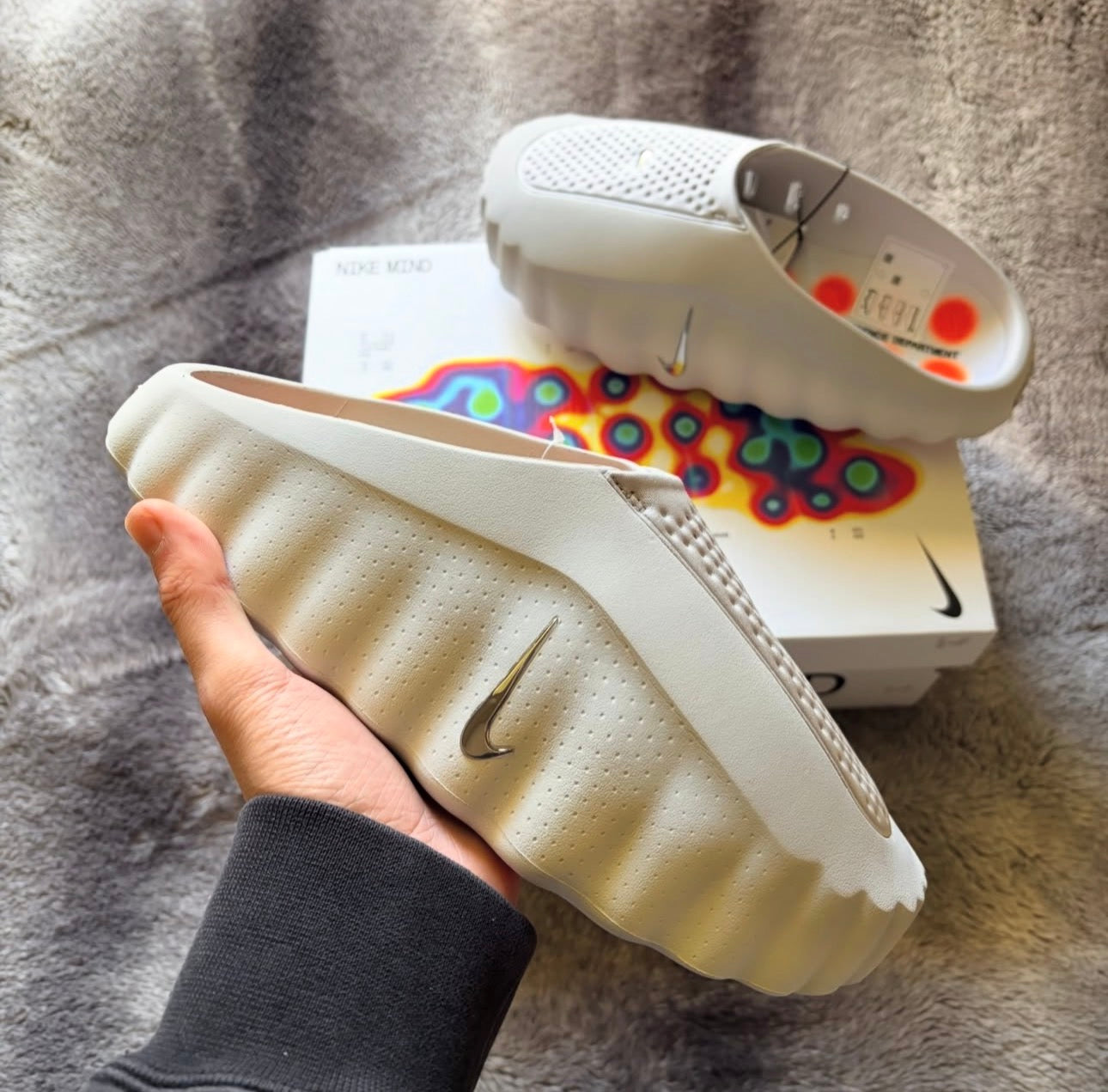 Nike Mind 001