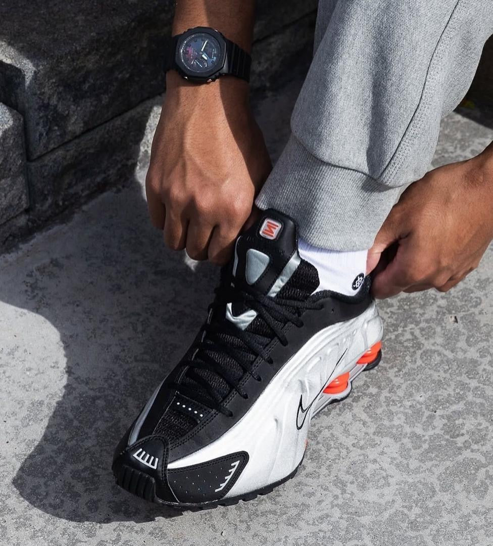 Nike Shox R4