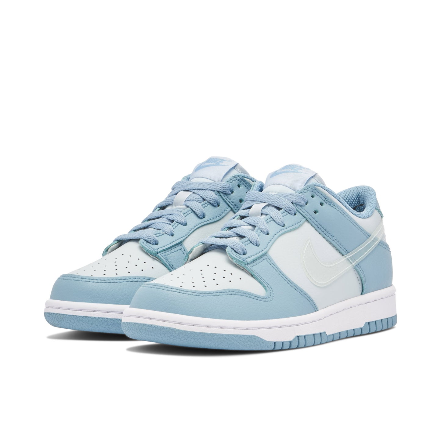 Nike Dunk Low " Aura Clear "