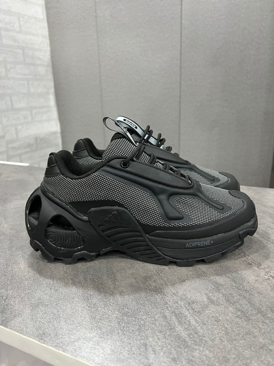 Adidas Wonder Runner
