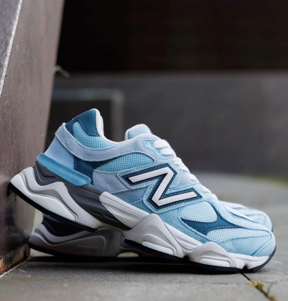 New Balance 9060