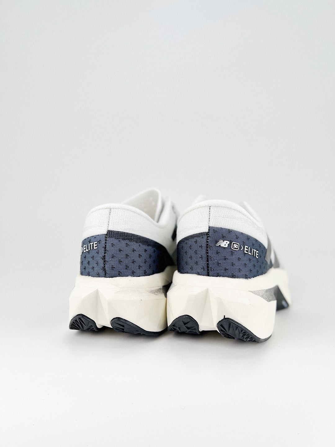 New Balance FuelCell SuperCom Elite V4