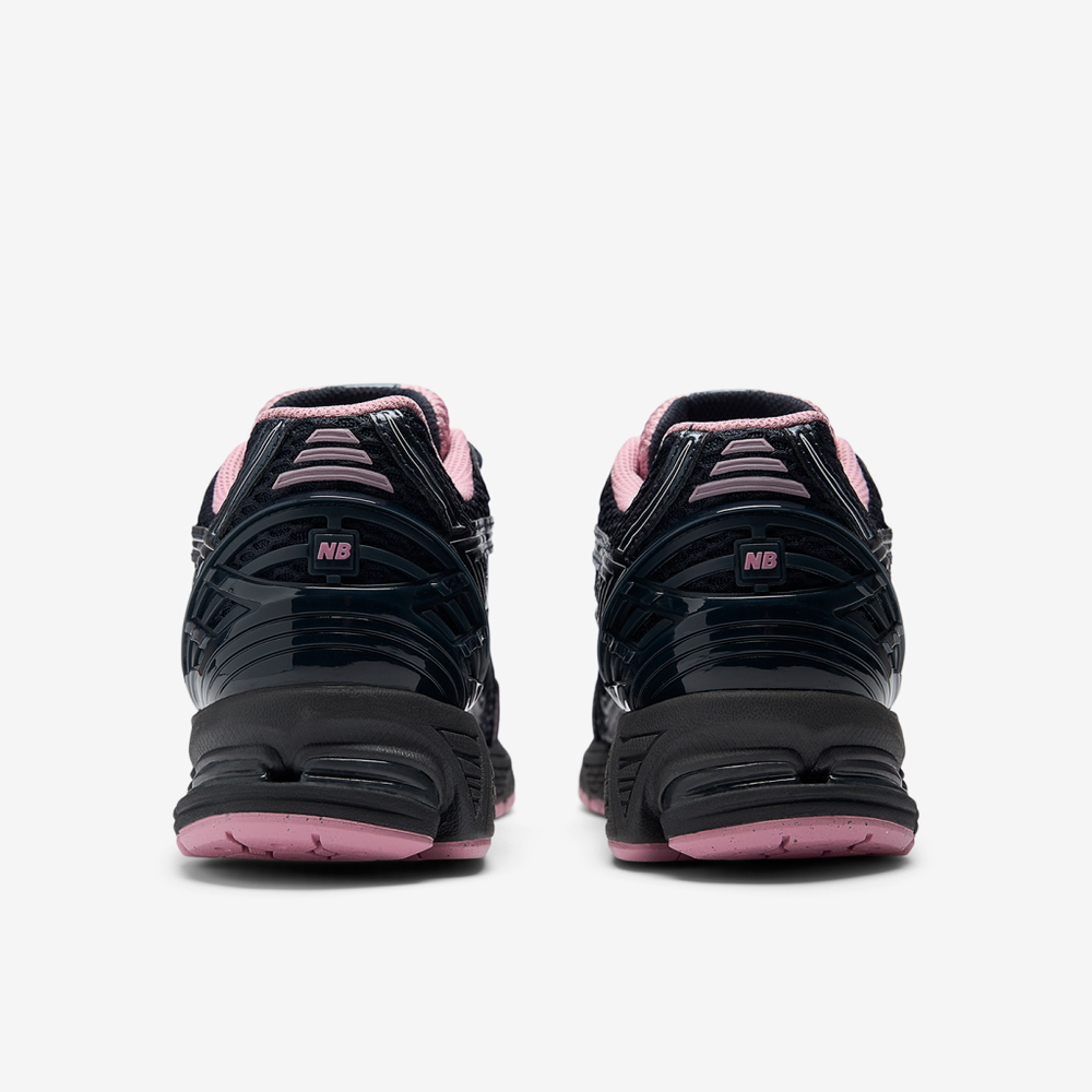 New Balance 1906R