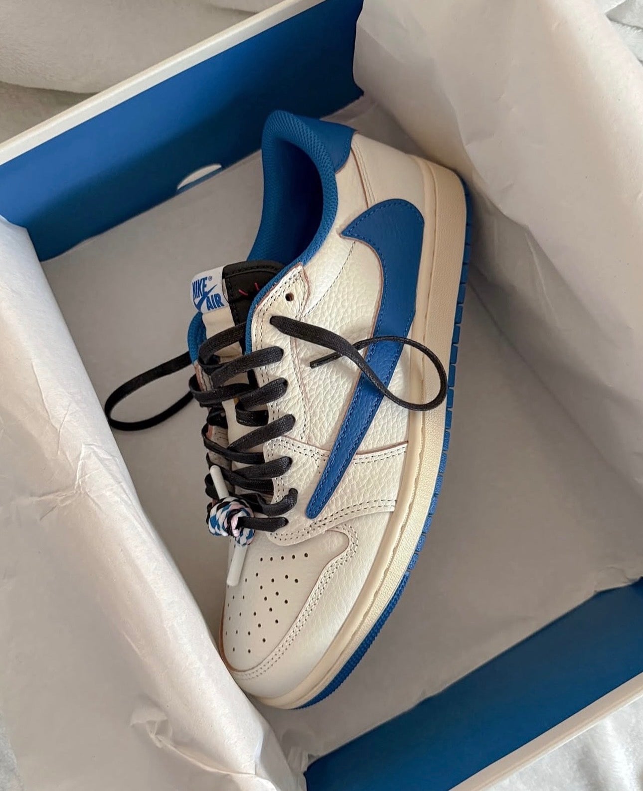 Nike Air Jordan 1 Low OG SP Fragment x Travis Scott