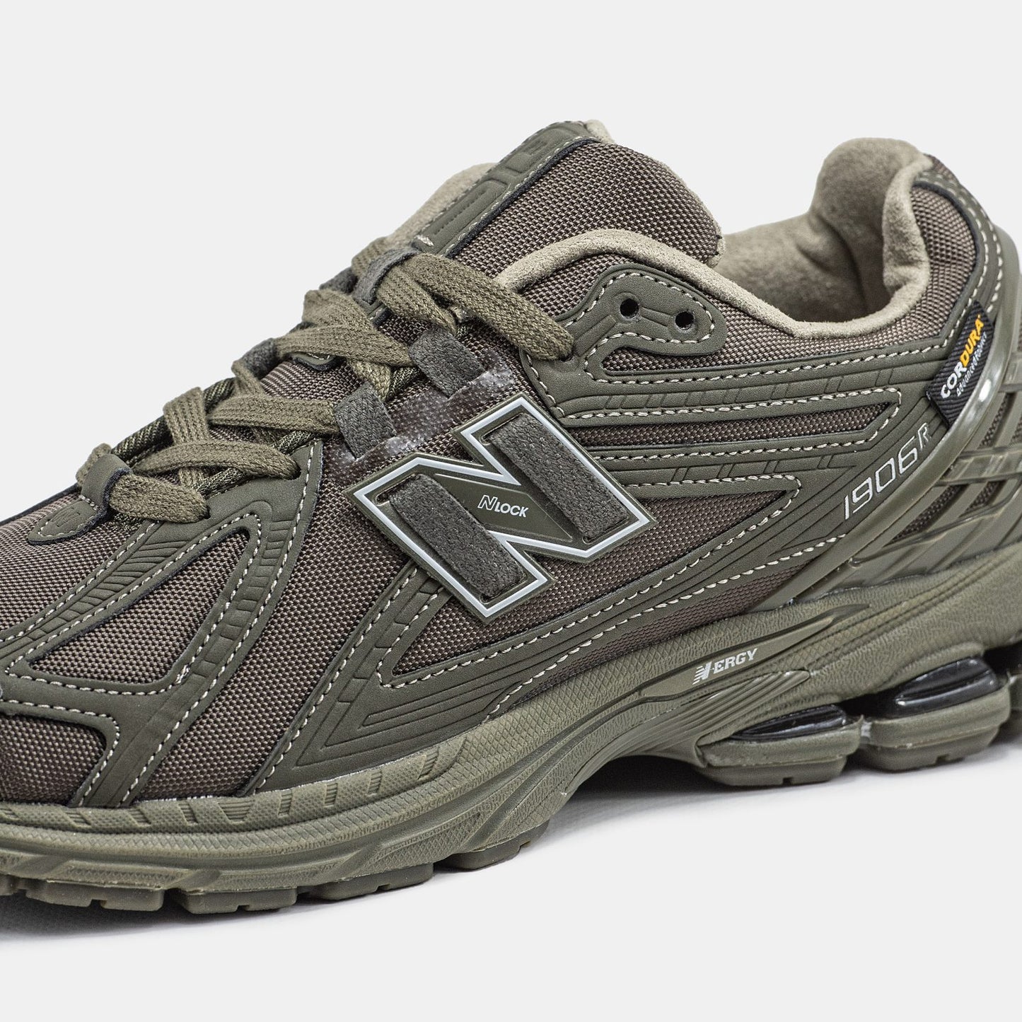 New Balance 1906R
