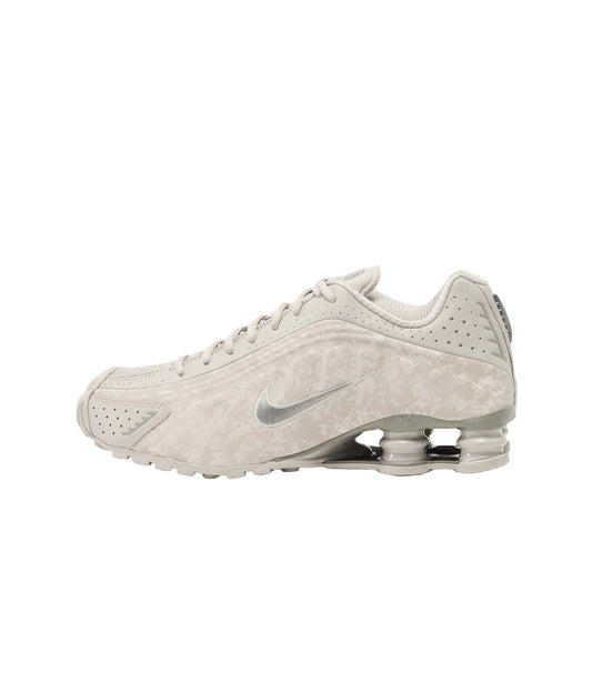 Nike Shox R4
